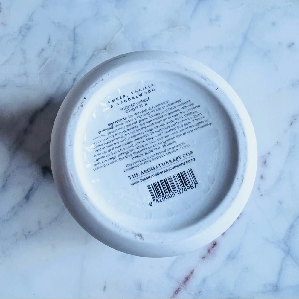 The Aromatherapy Co. Amber Vanilla and Sandalwood Scented Candle